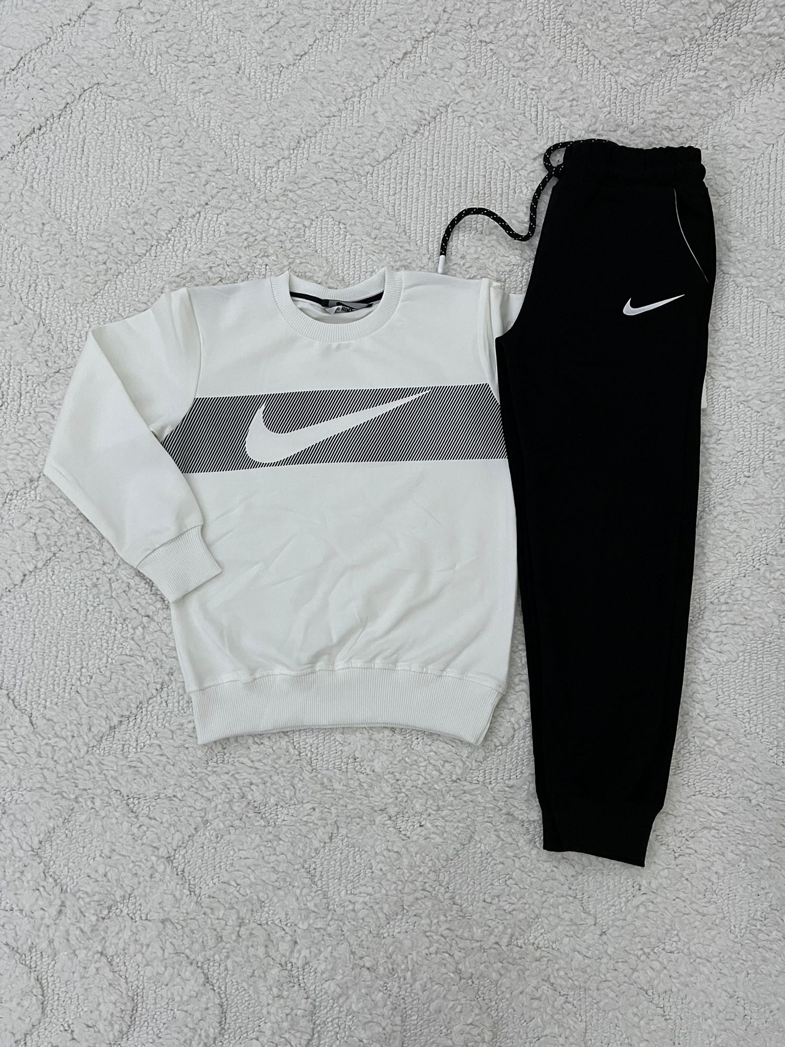 YmnCocuk™ Beyaz-Siyah Renk Çocuk Eşofman Takım