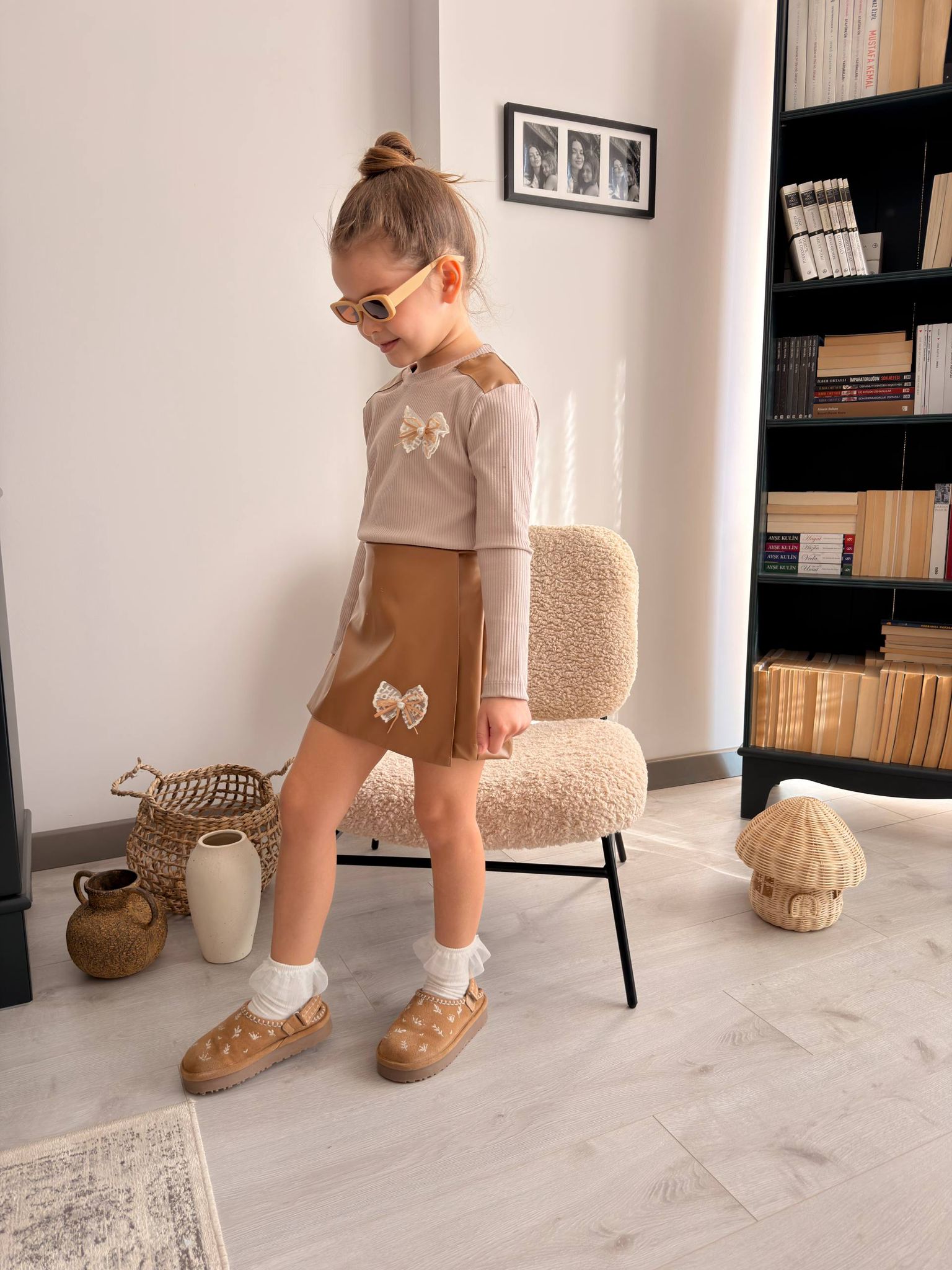 YmnCocuk™ Fitilli Üst- Deri Şort Etek