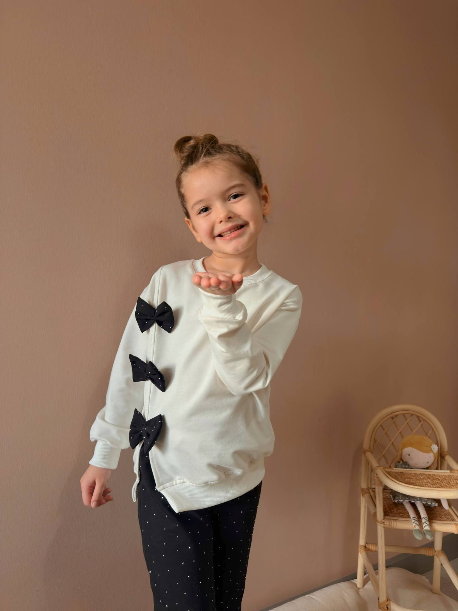 YmnCocuk™ Yandan Fiyonk Detaylı Taş İşlemeli Takım